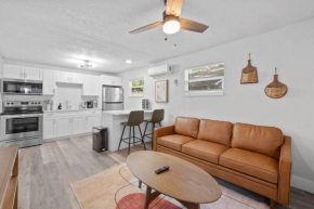 Modern-Retro Themed Home Close to Coffee + Food!